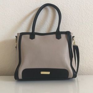 Steve Madden Bpreston Bag (black and taupe)